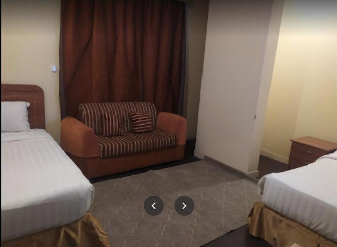 Zahret Al Saleh Hotel Medina Bagian luar foto